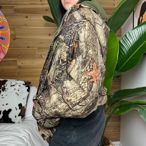Hunter Oversized Jacket - Picture 2 of 3